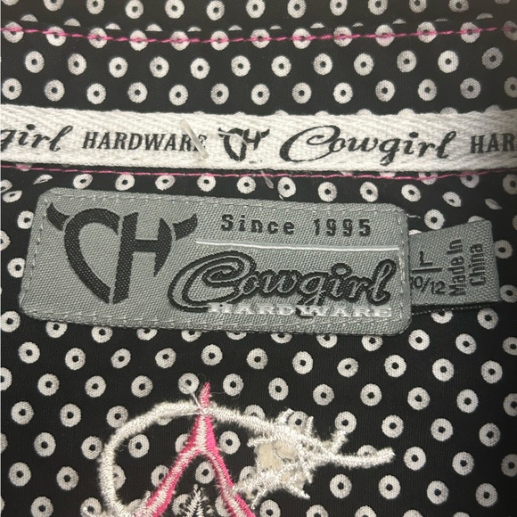 COWGIRL HARDWARE Girl’s Circle Print Snap Shirt Bedazzled Embroidered Cross - Picture 11 of 15